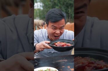 We had egg fried rice with chicken today~