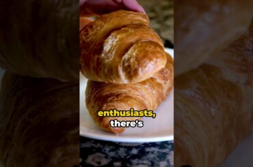 Paris in a Minute: The City of Love #paris #france #soccer #love #eiffeltower