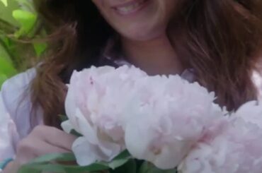 Cordelia de Castellane’s Flourishing Flower-Filled French & English Garden