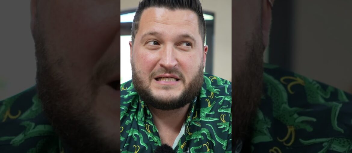 Mini Disney Dining Review - King Cake at Port Orleans French Quarter