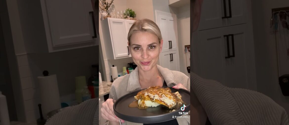 If you like French Onion soup- this is for YOU! #explore #frenchonionsoup #fyp #cookwithcourt If you like French Onion soup- this is for YOU! #explore #frenchonionsoup #fyp #cookwithcourt