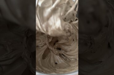 French meringue macarons