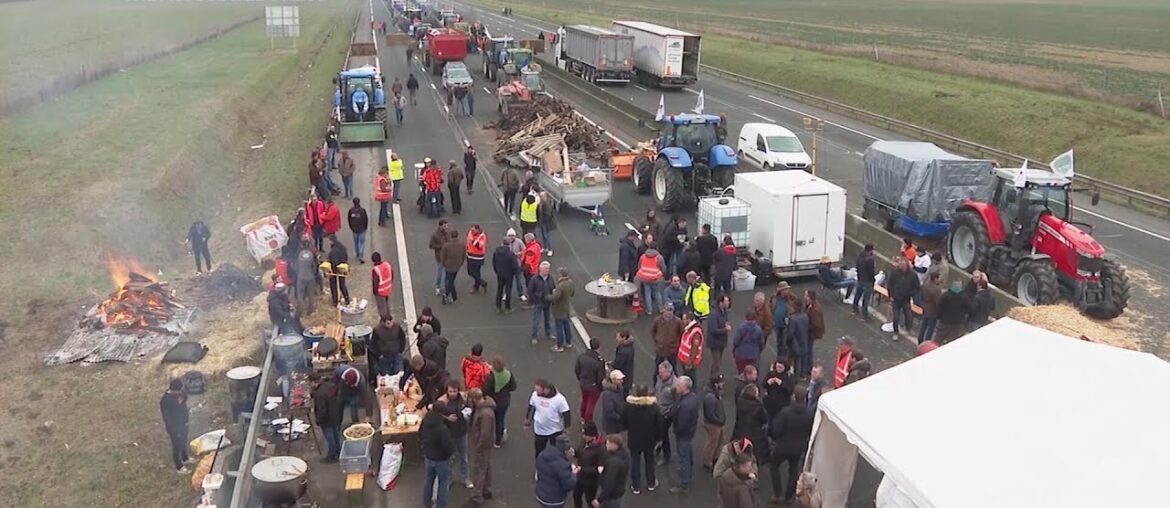 AP explains why protesting farmers have French government in a bind AP explains why protesting farmers have French government in a bind