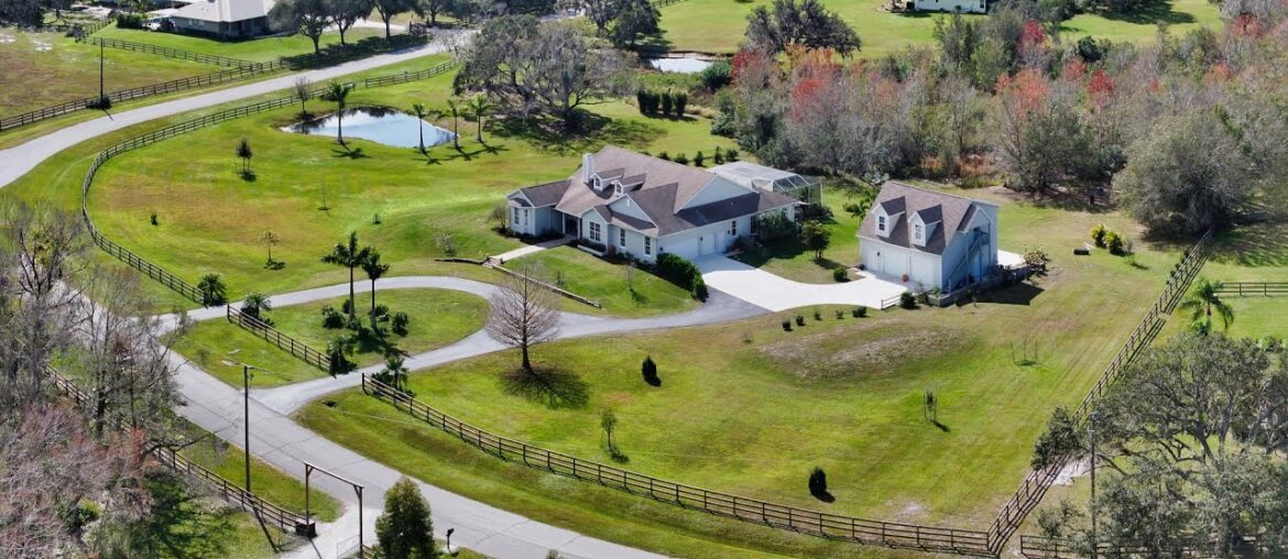 1996 Bel Air Star Pkwy Sarasota, FL | ColdwellBankerHomes.com 1996 Bel Air Star Pkwy Sarasota, FL | ColdwellBankerHomes.com