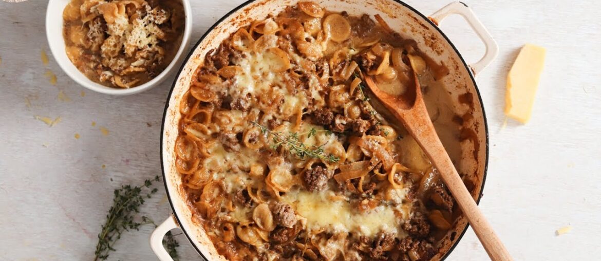 Cheesy French Onion Soup Pasta Casserole Recipe