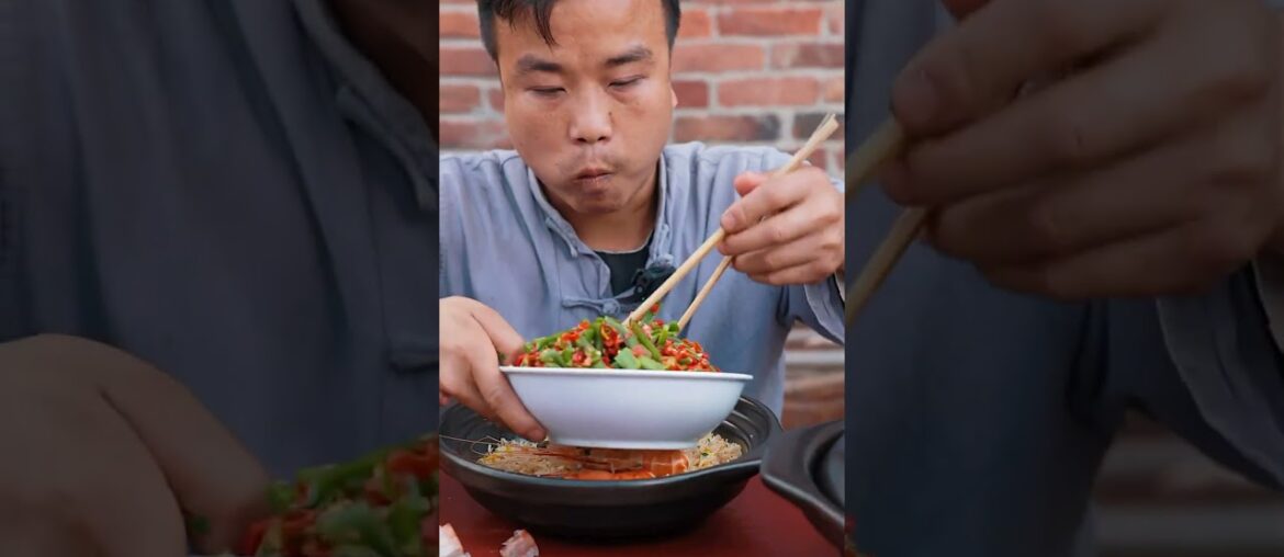 He had sweet shrimp mixed with rice, I had ginger mixed with rice He had sweet shrimp mixed with rice, I had ginger mixed with rice