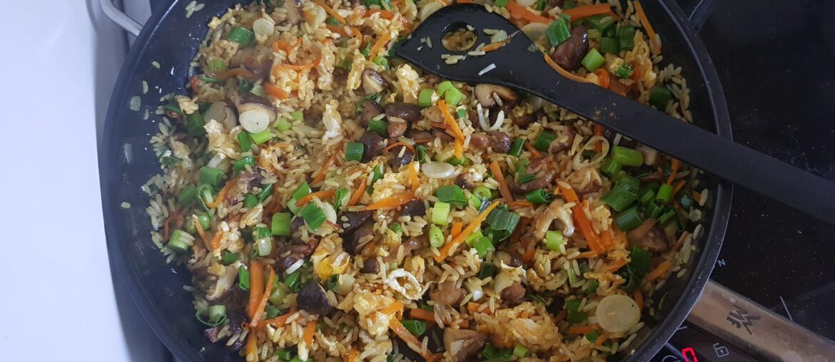 something not-europen: fried vegetable rice