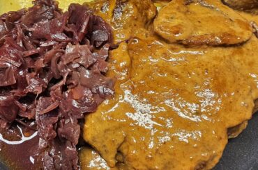 Ossobuco in a red wine and porcini mushroom sauce, with polenta and red cabbage