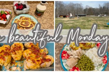 CROISSANT BREAD FRENCH TOAST! || MONDAY MEALS!