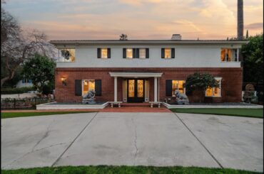 10514 Camarillo St  Toluca Lake - Unbranded