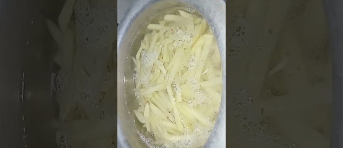 how to make frozen french fries at home #ytshorts how to make frozen french fries at home #ytshorts