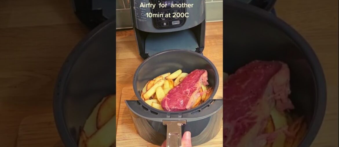 Steak and chips cooked in an air fryer quick and easy #shorts