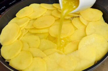 Simple French recipe with 3 INGREDIENTS: Potatoes, Butter and Salt ! Delicious Recipe