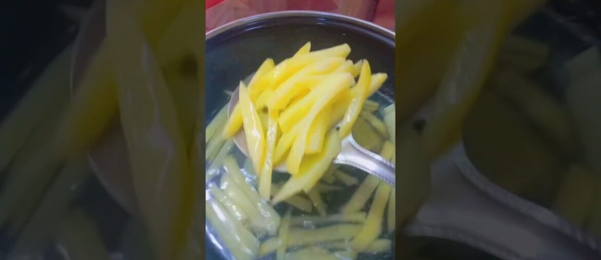 homemade crispy French fries kaise banaye #kitchen #trendingshorts #ytshorts #viral #cook #fries