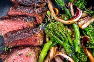 The Absolute Best Sides To Pair With Every Cut Of Steak