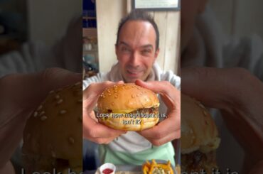 Trying a burger The French Way