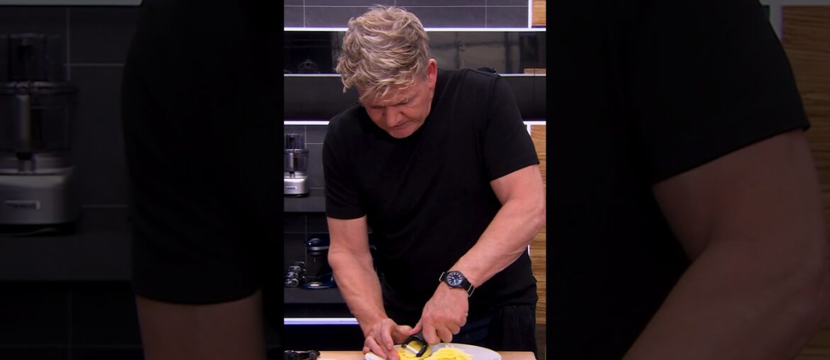 Here’s a #gordonramsay approved way to make quick and easy french fries ! Here’s a #gordonramsay approved way to make quick and easy french fries !