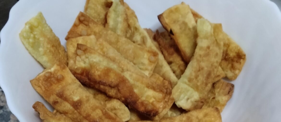 Peruvian tequeños with guacamole