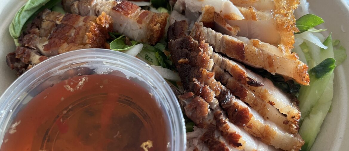 Banh Hoi Thit Heo Quay