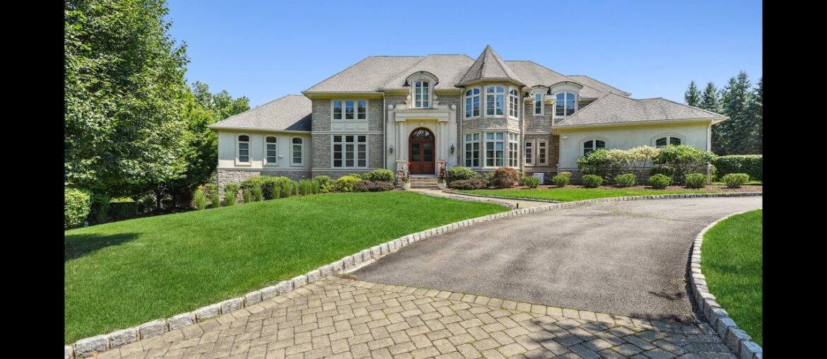 40 Overlook Road Livingston, NJ | ColdwellBankerHomes.com 40 Overlook Road Livingston, NJ | ColdwellBankerHomes.com