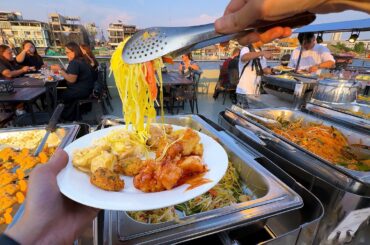 $40 All-You-Can-Eat Dinner Buffet River Cruise in Bangkok