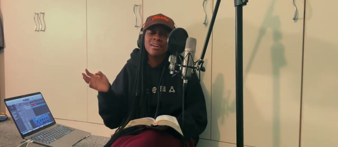 Yeshua | Jesus Image (Annatoria Cover)