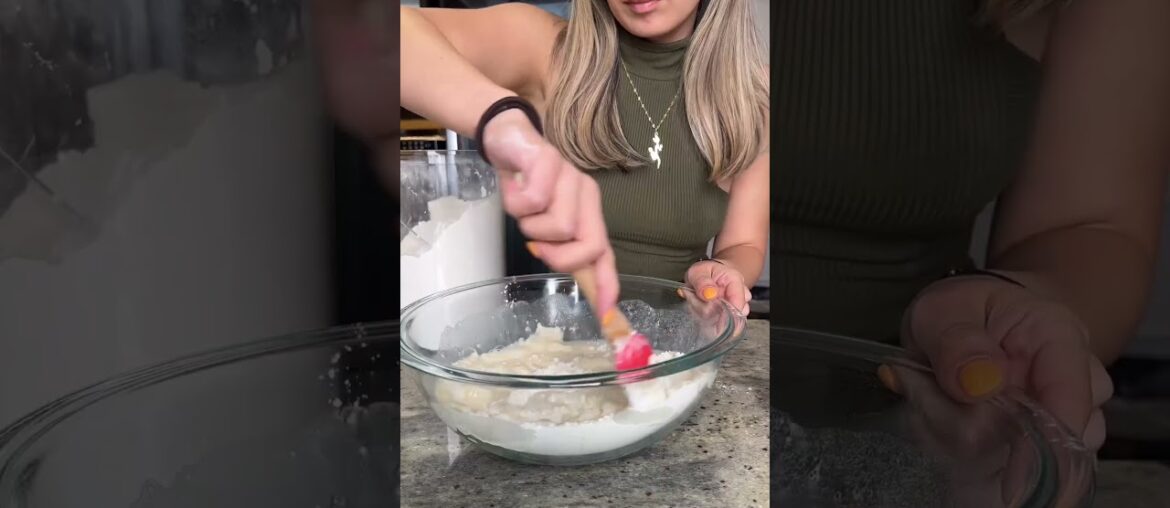 How to make 4 ingredient French Baguettes! #shorts #recipe How to make 4 ingredient French Baguettes! #shorts #recipe