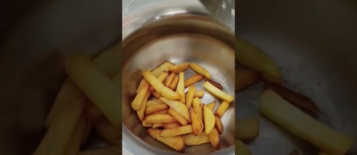 Easy less oil French fries recipe for kids || Potato french fries in 10 minutes #Holidaysnacks