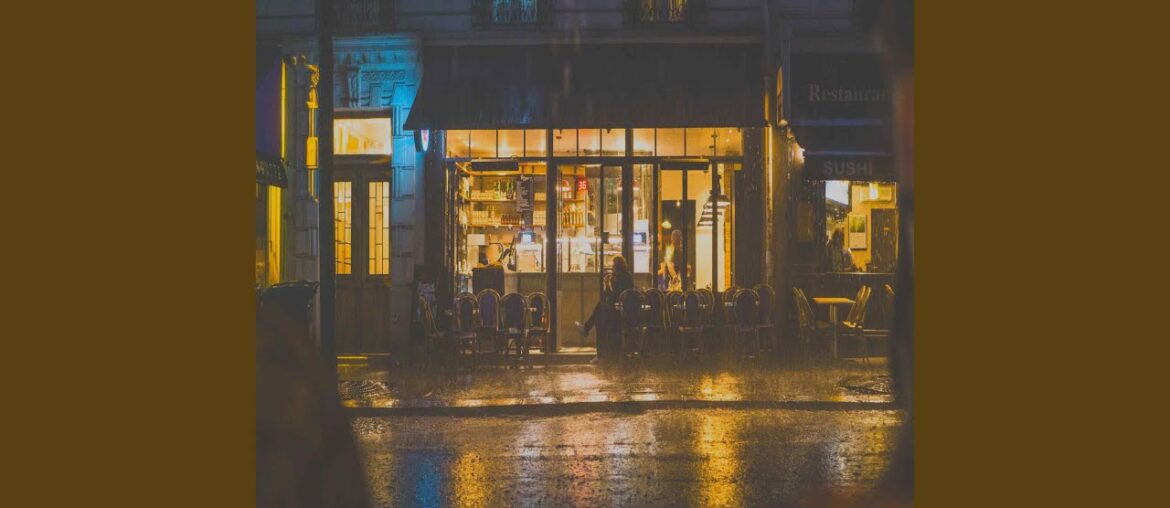 Fashionable Backdrops for Indoor Dining