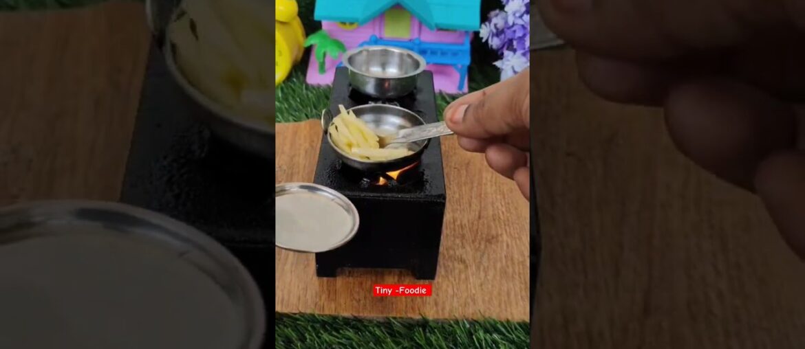 Mini French fries recipe #miniaturecooking #real #yttrending #viral #tinyfoodie