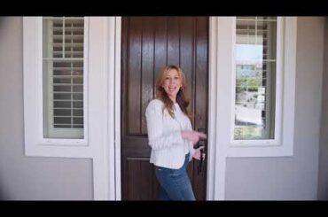 Single Story Pool Home in Santa Clarita Listed by Laura Coffey