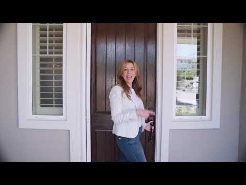 Single Story Pool Home in Santa Clarita Listed by Laura Coffey Single Story Pool Home in Santa Clarita Listed by Laura Coffey