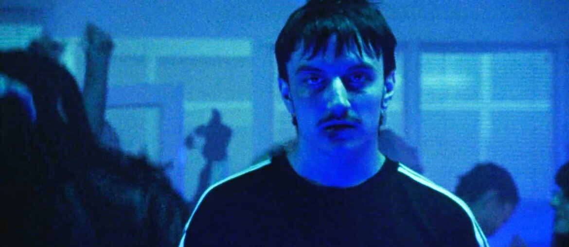 Artemas - i like the way you kiss me (official music video)