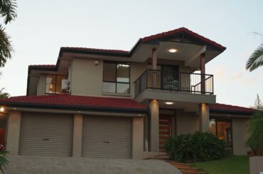 AUCTION | 6 Bellambi Place, Westlake