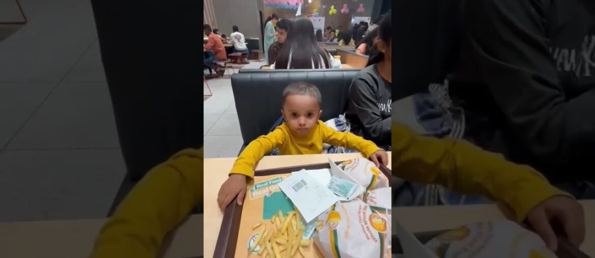 Baby eating french fries #baby #frenchfries #babies #videos #babyvideos #trending #shorts