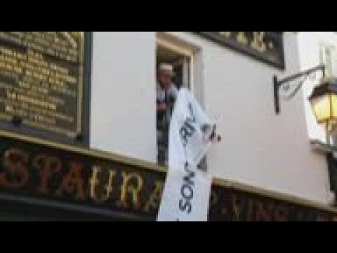 Annual celebration of French wine Beaujolais starts Annual celebration of French wine Beaujolais starts