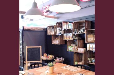 Cultivated Ambiance for Indoor Dining