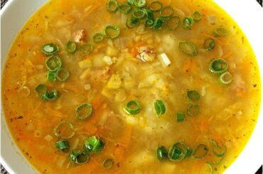 Today's lunch - smoked ribs soup with vegetables and gnocchi from potato pancake dough and main course - white beans (with vinegar) and grilled veal smoked sausage marinated. It was delicious 😋 Have a nice Saturday everyone 🌞🍻