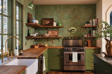 Zellige backsplash wall kitchen in a renovated century-old residence, Tangletown, Minneapolis, Minnesota [2500x1667]