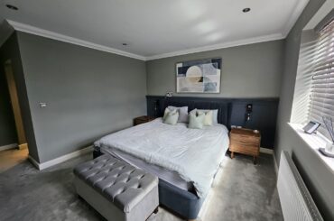 Bedroom decor help pls