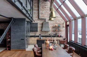 Industrial loft with a view in Moscow, Russia [1500x1125]