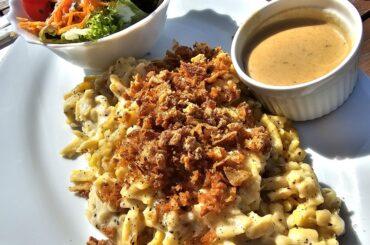 Spätze with fried onions and a side salad