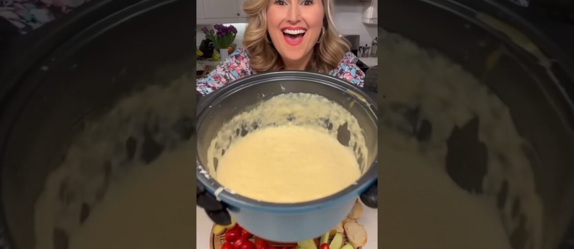 Cheese Fondue #appetizer #cheese #fondue Cheese Fondue #appetizer #cheese #fondue