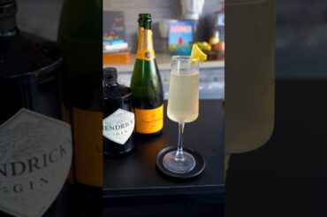 French 75 is a simple, elegant and refreshing #cocktail  containing gin and champagne #bartender