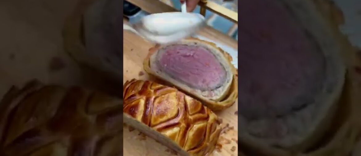 #BEEFWELLINGTON in the most beautiful dining room The Lanesborough Grill #ksatehere #foodrecipe