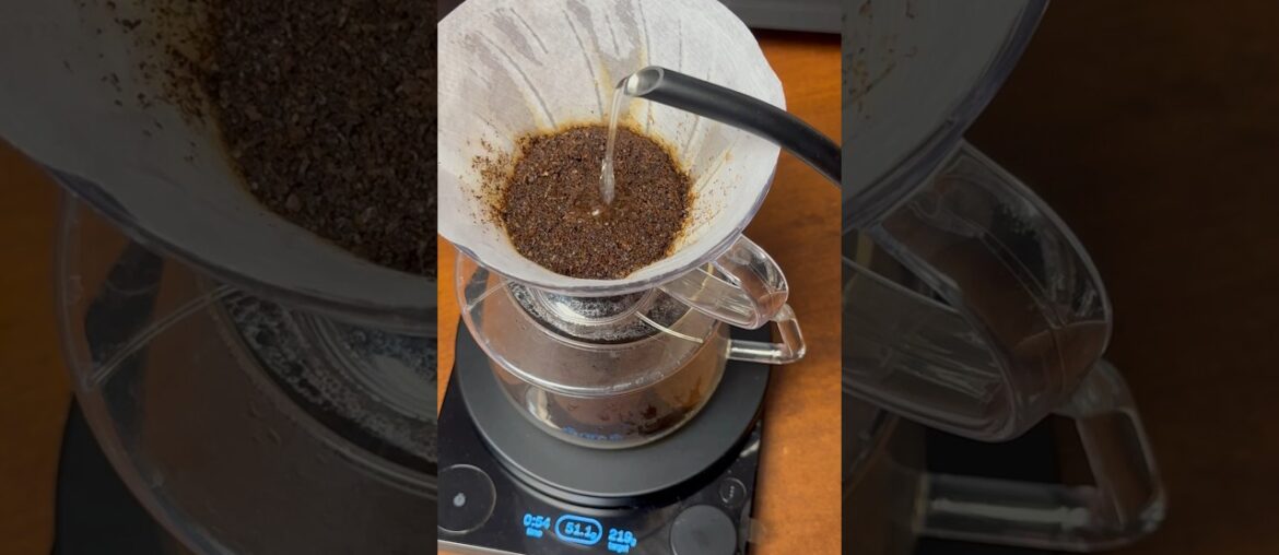 V60 Simple 2-Pour Method  #coffee #pourovercoffee