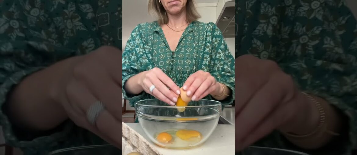 #AD I’m proud to partner with MI asparagus  to bring you this asparagus and goat cheese quiche.