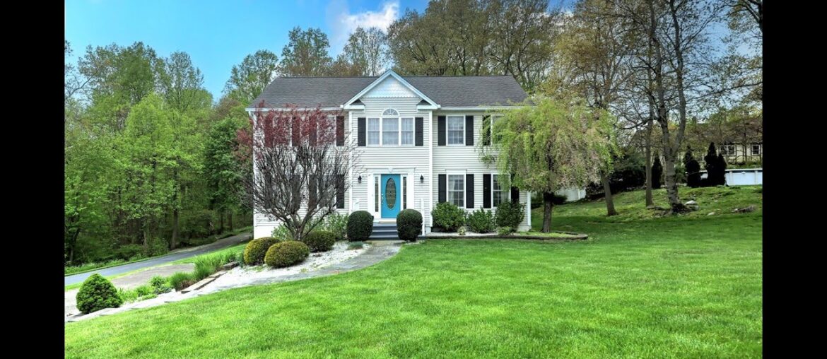 16 Jeanetti Drive Derby, CT | ColdwellBankerHomes.com 16 Jeanetti Drive Derby, CT | ColdwellBankerHomes.com