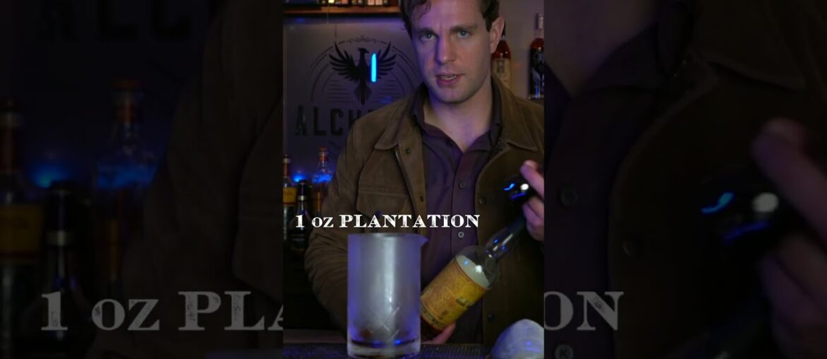 Smoky French Cocktail | Alchemix #smokedcocktails #shorts