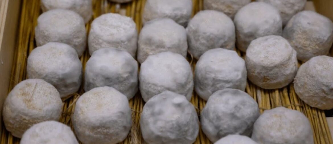 Discover Crottin de Chavignol AOP: The Ultimate French Goat Cheese Discover Crottin de Chavignol AOP: The Ultimate French Goat Cheese